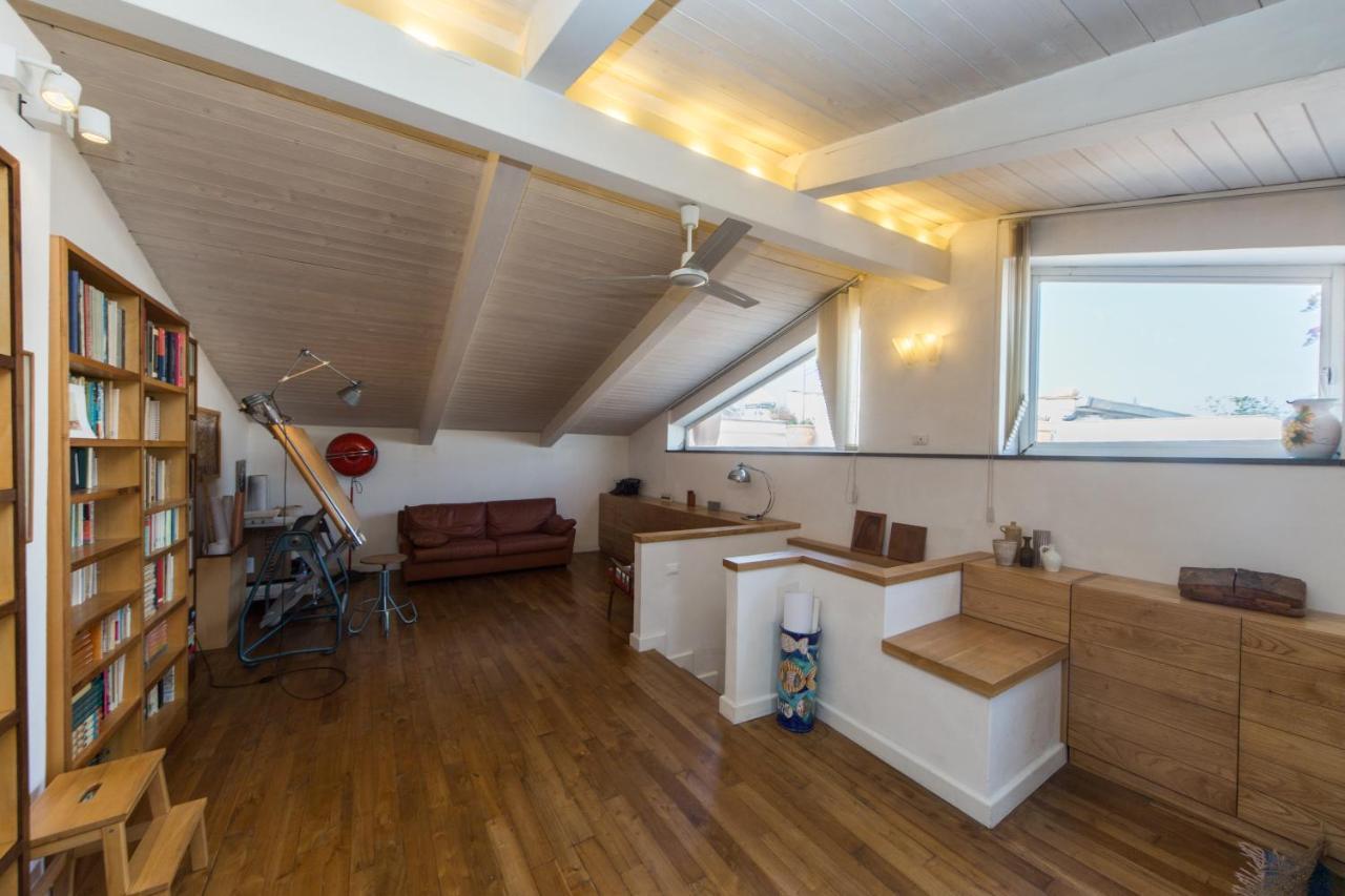 La Casa Nel Cuore Della Citta Nápoles Exterior foto
