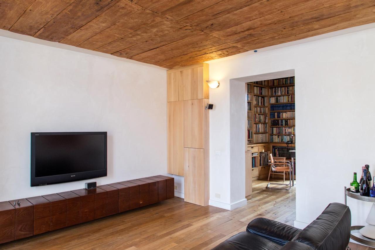 La Casa Nel Cuore Della Citta Nápoles Exterior foto